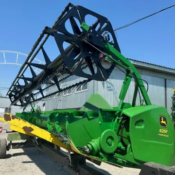 John Deere 625F