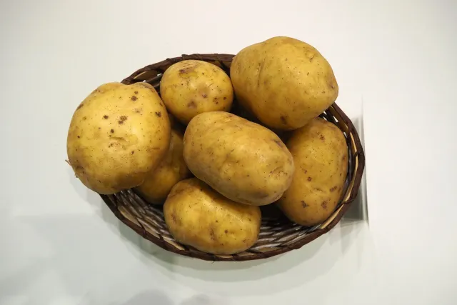 Корзина с картофелем - Миа