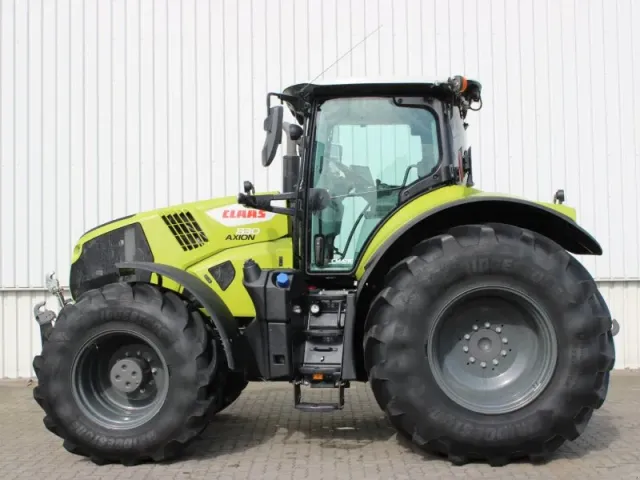 Claas Axion