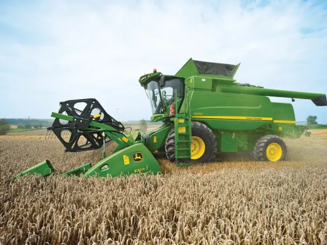 John Deere 630R