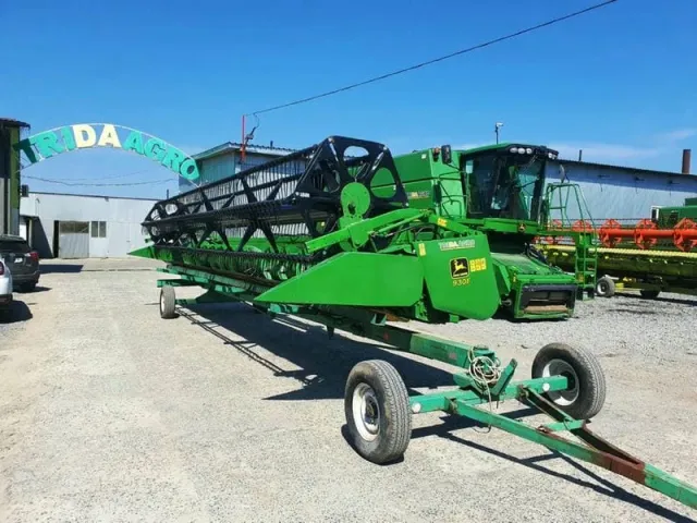 John Deere 930F